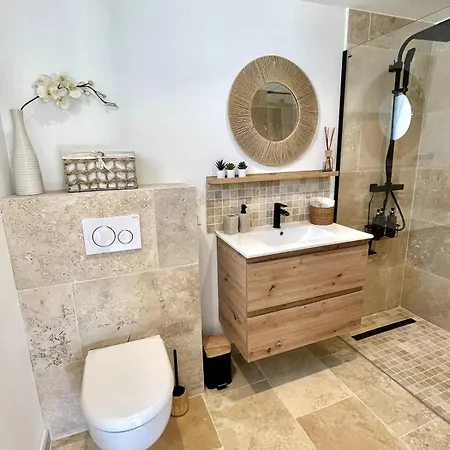 Casa vacanze Duplex Independant Dans Avec Jacuzzi Et Piscine Roquebrune-sur Argens